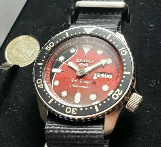 Seiko 5 Sports Brian May Special Edition Srpe83