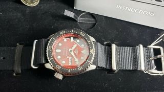 Seiko 5 Sports Brian May Special Edition SRPE83 4