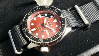 Seiko 5 Sports Brian May Special Edition SRPE83 5