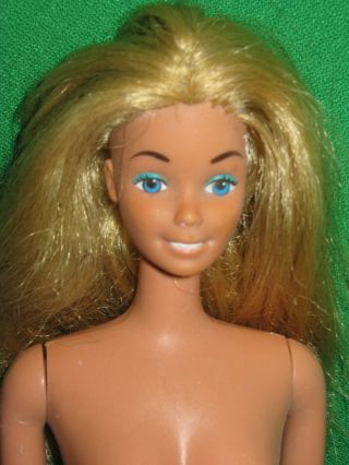 Vintage 1983 Sun Gold Malibu Barbie 1067 - - Hong Kong Nude