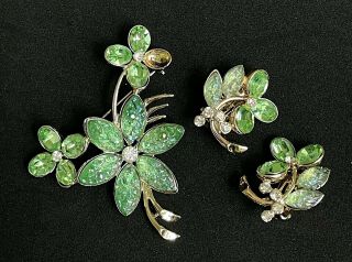 Vtg Charel Set Of Brooch & Clip On Earrings Gold Tone Green Stone Flowers M08