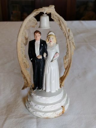 Vtg 1947 Chalkware Wedding Cake Topper Pedestal Bride Groom Coast Novelty