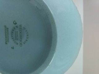 WEDGWOOD QUEENSWARE COVERED SUGAR BOWL SHELL PATTERN 3 1/2 INCHES TALL 3
