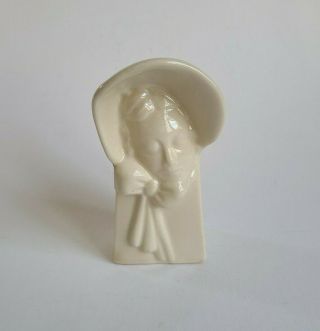 Vintage Southern Belle Pottery Wall Pocket Lady With Bonnet Light White Planter