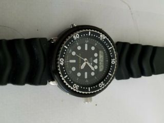 Seiko " Arnie " H558 - 5000 Sports 150m Digital Diver Quartz Watch