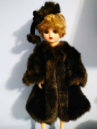 Vintage Faux Fur Coat.  & Hat For Madam Alexander Cissy Revlon Size.  Dolls