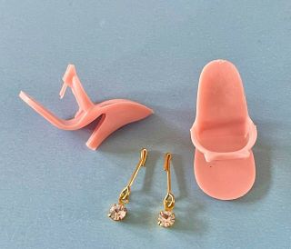 Vintage Doll Clothes: Shoes Jewelry Little Miss Revlon Miss Ginger Tammy 