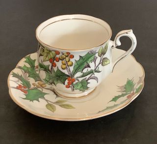 Vtg Hand Painted Royal Albert Flower Of The Month Holly Tea Cup Saucer Euc