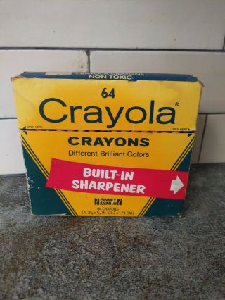 Vtg 1957 Crayola Crayons With Sharpener Binney & Smith 64 Crayons Total Guc