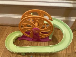 Polly Pocket Relaxin ' Resort Rock and Roller Coaster Ferris Wheel 2004 w/ Cars 2