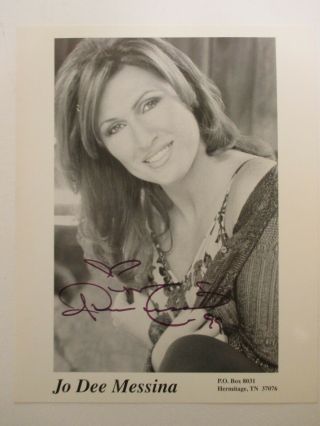 Signed - Jo Dee Messina - Autographed 8x10 " Fan Club Picture / Country Music
