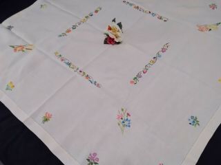 Vintage Hand Embroidered Cream Linen Tablecloth Scattering Of Flowers