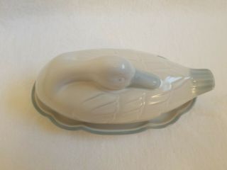 Noritake Stoneware Duck Covered 1/4 lb Butter Dish Centennial White and Blue 2