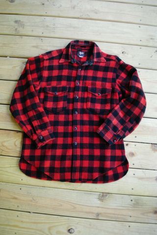 Vintage Woolrich Red/black Plaid Wool Shirt Size Large