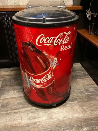 Vintage Round Insulated Coca Cola Soda Bottle Or Can Ice Chest Party Cooler 32h