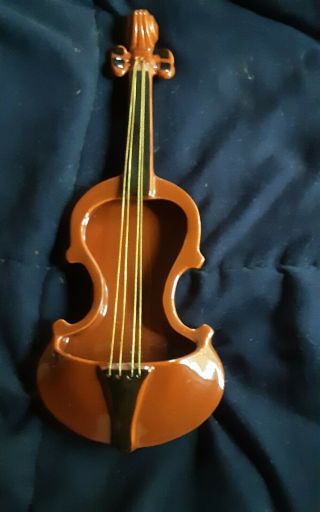 Vintage Brown Gloss Red Wing Violin Wall Pocket Signed 907