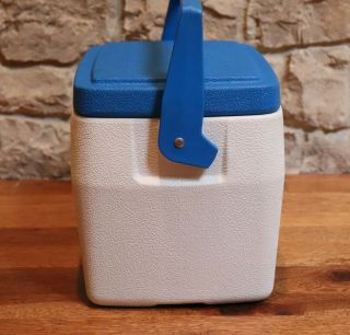 Vintage Coleman PERSONAL 8 Cooler 5272 White w Blue Cup Holder Lid - Great shape 3