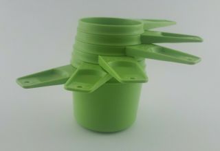 Vintage Tupperware Set Of 6 Apple Green Measuring Cups Made In Usa Complete Set