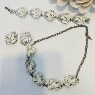 Vintage Sarah Coventry White Leaf Enamel Necklace Earrings Bracelet Set