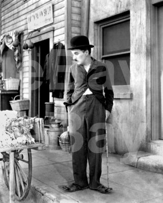 The Great Dictator (1940) Charlie Chaplin 10x8 Photo