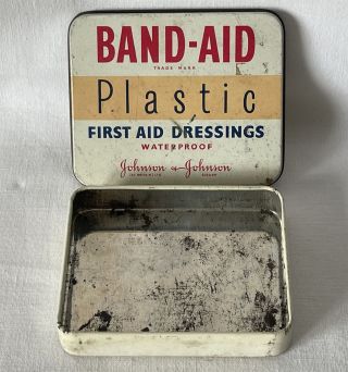Vintage Empty Johnson Johnson Metal Band - Aid Plastic First Aid Tin Mnt3