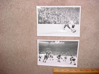 2 Vintage 1960s Nhl Minnesota North Stars Hockey Vs Philadelphia Flyers Photo A