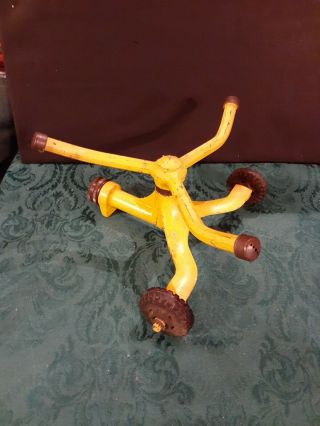 Vintage Yellow Metal Lawn Sprinkler Signed L.  R.  Nelson Mfg Co Inc.  Peoria Illusa