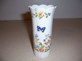 Aynsley Cottage Garden Fluted Vase Butterfly Flowers Fine Bone China 5.  75 "
