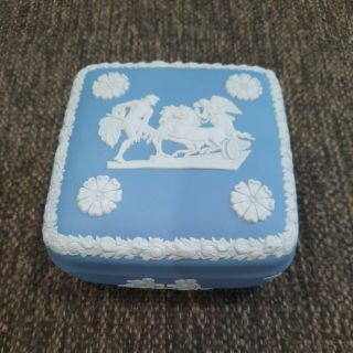 Wedgwood Blue Jasperware Square Trinket Vanity Dresser Dish Box With Lid