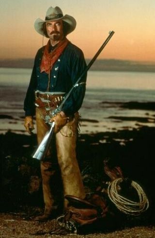 Tom Selleck [quigley Down Under] 8 " X10 " 10 " X8 " Unsigned Photo 73895