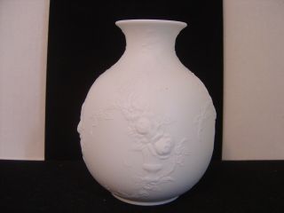 Vintage Kaiser White Bisque Porcelain Vase With Embossed Floral Design 5 - ½ "