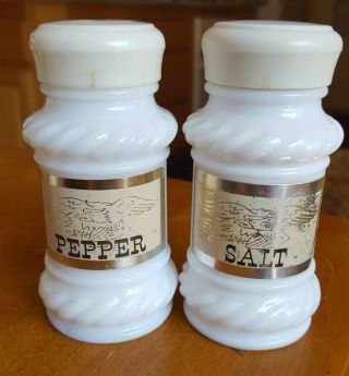 Vintage Hazel Atlas White Milk Glass Salt & Pepper Shakers Patriotic Eagle Label