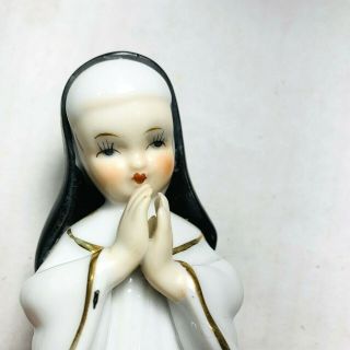 Vintage Nun Figurine White Habit,  Lipper & Mann Ceramic L&M 1956 Japan 5.  5 