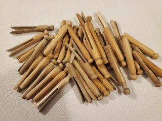 Vintage 20 Wooden Clothes Pins Crafts Round Flat Top Clothespins Weathered 2