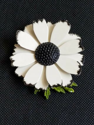 Vintage Black & White Metal Enamel Flower Pin Brooch