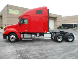 2013 Freightliner Columbia Cl12064st