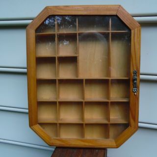 Vtg.  Curio Wood Wall Box Glass Door Display Case 11.  5 X 14.  5” X 2” Deep
