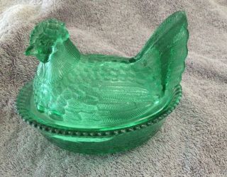 Vintage Green Glass Hen On Nest With Split Tail