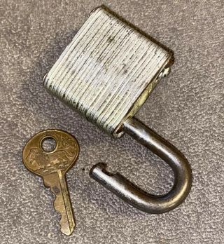 Vintage Master Lock Padlock No 7 Milwaukee Wis.  Brass Lion Embossed Key