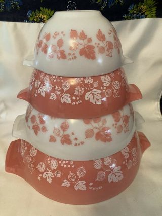 Set Vintage Glass 4 Nested Pyrex Pink Gooseberry Cinderella Mixing Bowls