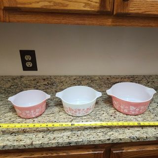 3 Vintage Pyrex Pink And White Gooseberry Nesting Bowls 472 473 And 474