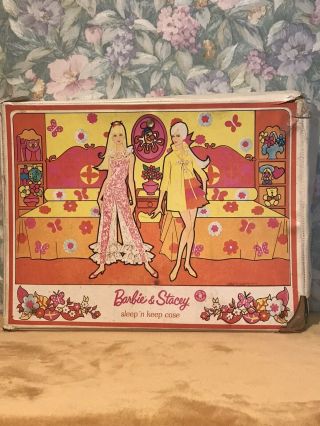 Rare Vintage Early 60’s Barbie And Stacey Sleep ‘n Keep Case Folded 17x13x4”