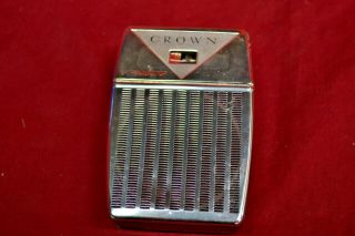 Vintage Crown Tr - 650 Transistor Am Radio.  With Case
