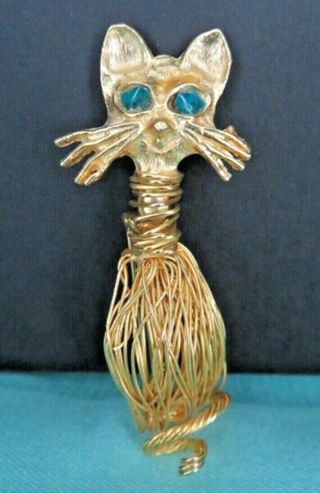Vintage Gold Tone Cat Brooch Pin - Gold Tone Wire Body,  Feet,  Spring Neck