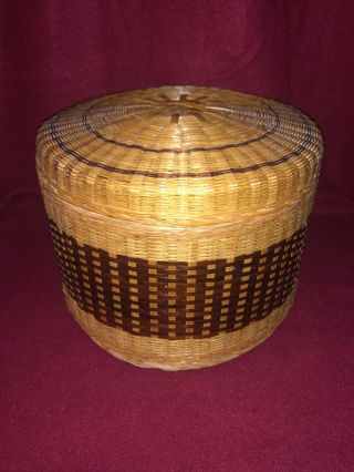 Set Of 4 Vintage Boho Woven Wicker Nesting Baskets | Boxes | With Lids.