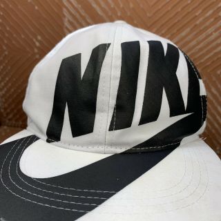Vintage Nike Sb Hat/cap White/black Big Swoosh/logo Snapback Teen Fits Bigger
