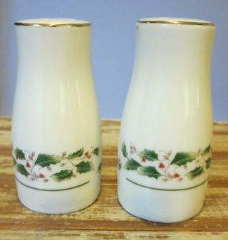 Vintage Set Of Fine China Of Japan Christmas Holly Salt & Pepper Shakers
