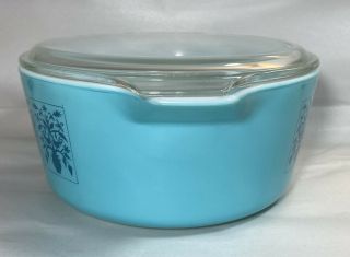 Pyrex Saxony Tree of Life Turquoise Blue Round Covered Casserole 2.  5 Qt 475 2