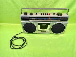 Vintage Sanyo M - 9705a Stereo Radio Cassette Recorder Boombox Ghettoblaster
