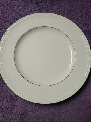 Noritake White Scapes Whitecliff Platinum Rim 4251 Dinner Plates 10 3/4 "